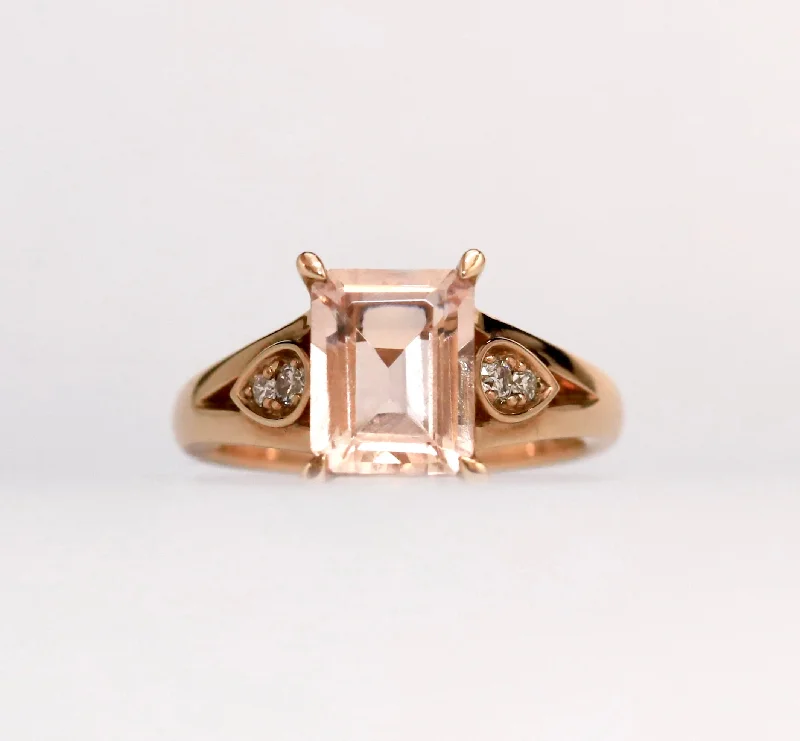 Peridot Gemstone Rings with a Floral - Motif BandPeridot Gemstone Rings with a Floral - Motif Band9ct Rose Gold Emerald Cut Peach Morganite Ring with side shoulder Diamonds